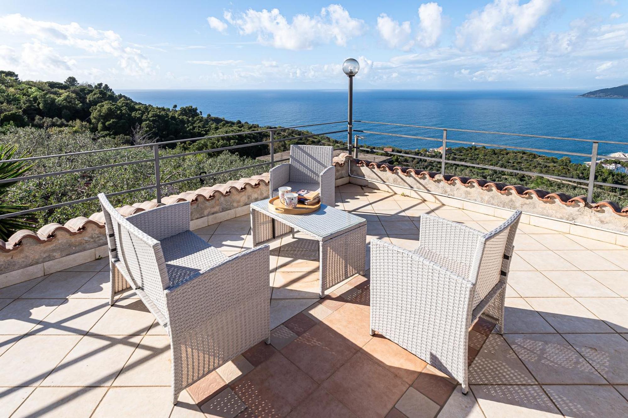 Bellezza In Cilento Panoramic Apts Castellabate Exterior photo