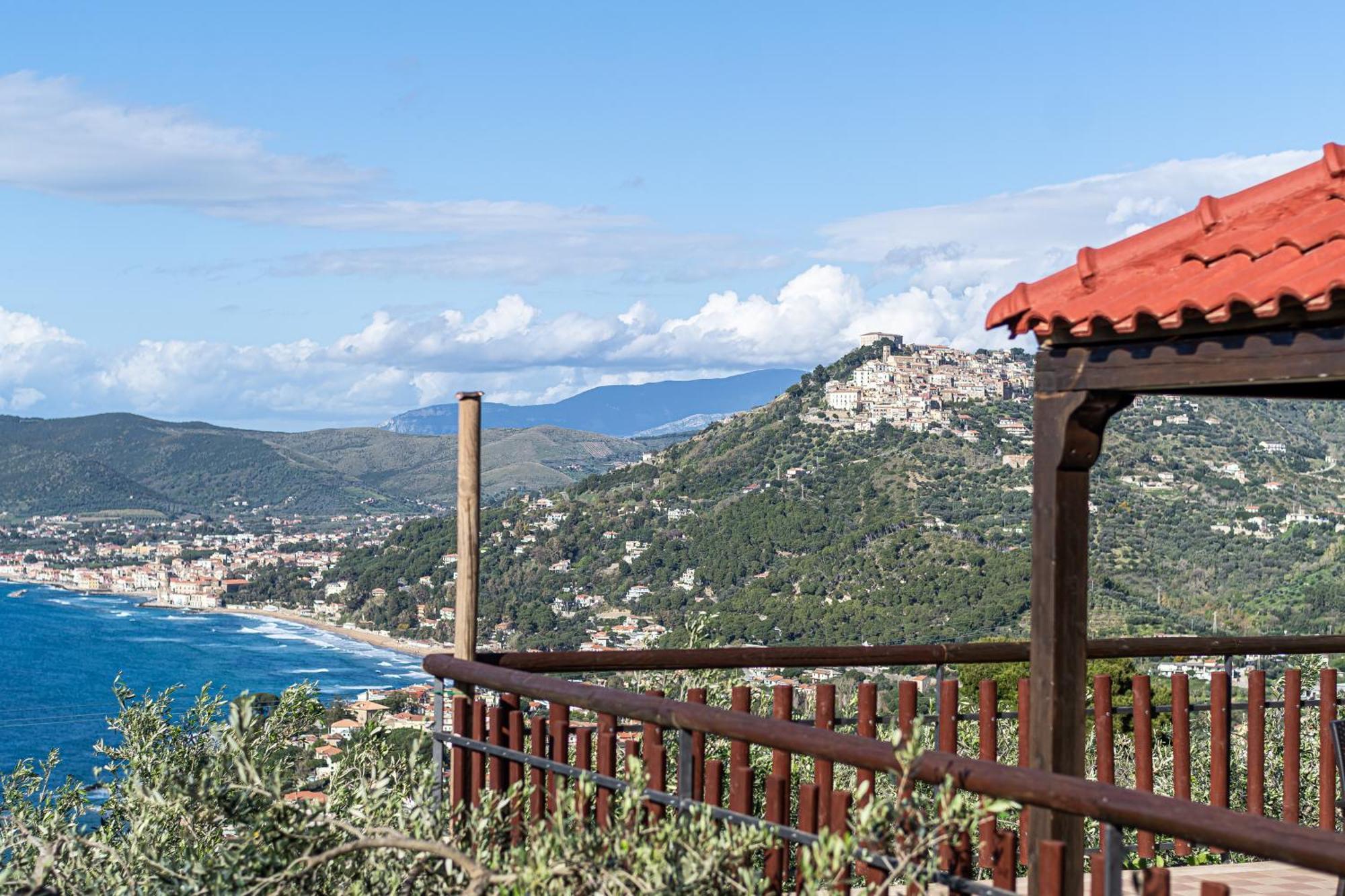 Bellezza In Cilento Panoramic Apts Castellabate Exterior photo
